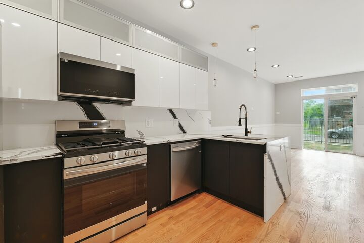 Property Photo: 6327 S Langley Avenue S 2 IL 60637