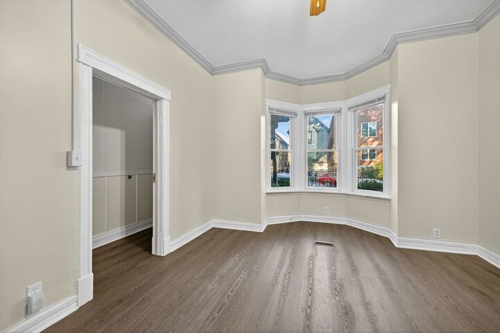 Property Photo:  1922 N Whipple Street 1  IL 60647