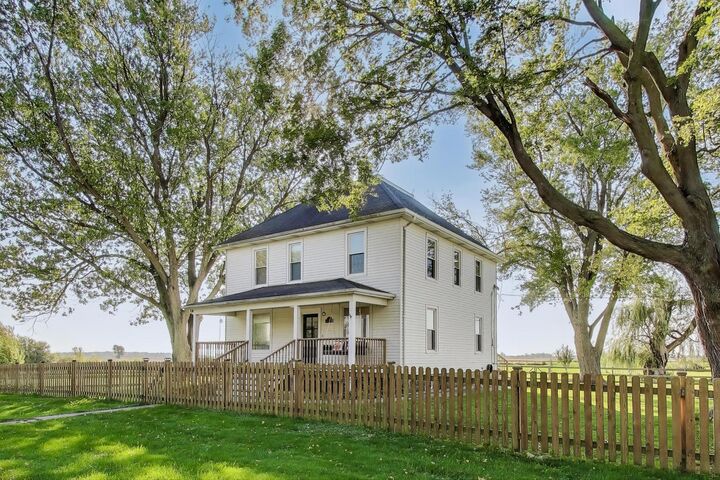 Property Photo: 17128 Lukens Road IL 60178