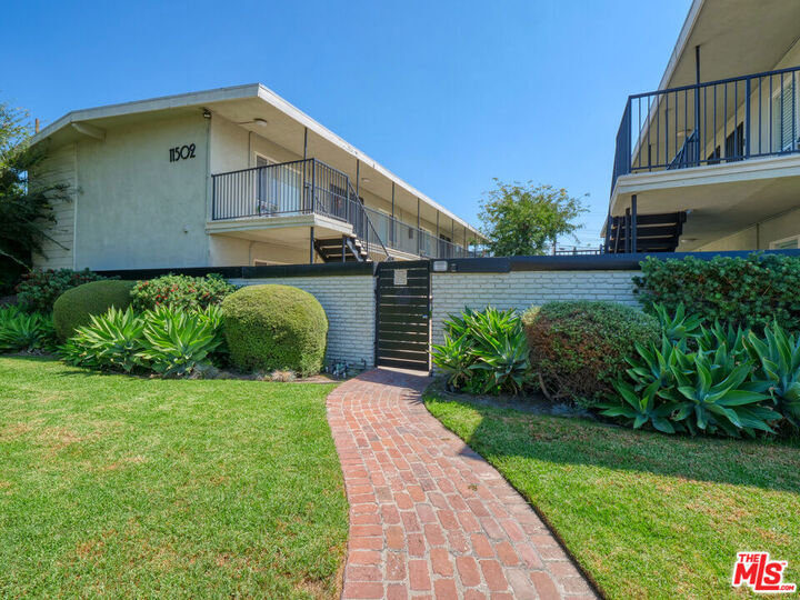 Property Photo:  11502 11506 Adco Avenue  CA 90241