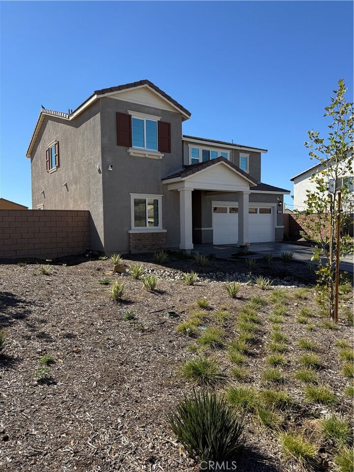 Property Photo: 1307 Arcangela CA 92571