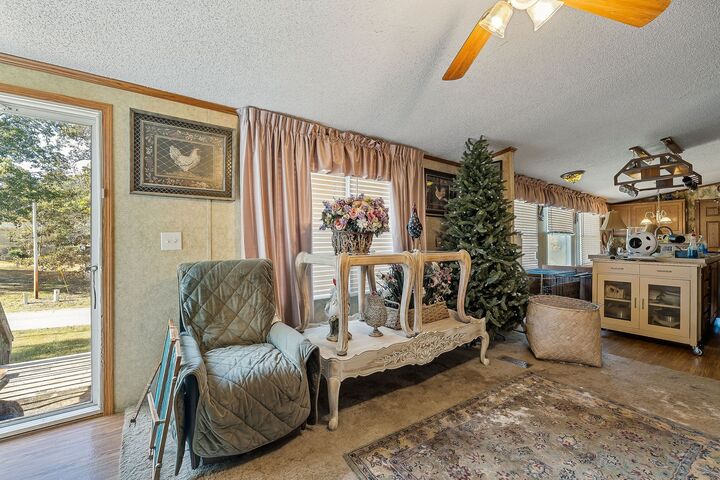 Property Photo: 318 Autumn Rd TN 37357