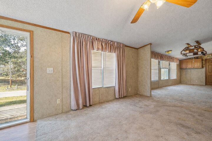 Property Photo: 318 Autumn Rd TN 37357