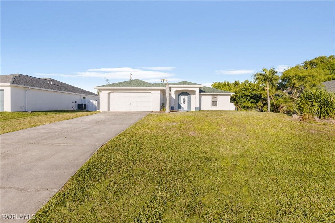 Property Photo: 3320 SW 11th Avenue FL 33914