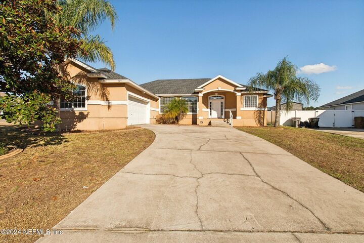 Property Photo: 2955 Ravine Hill Drive FL 32068