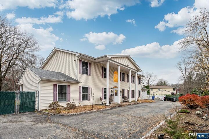 Property Photo:  255 Knoll Road  NJ 07034 