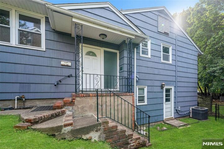 106 Hillside Avenue  Cresskill NJ 07626 photo
