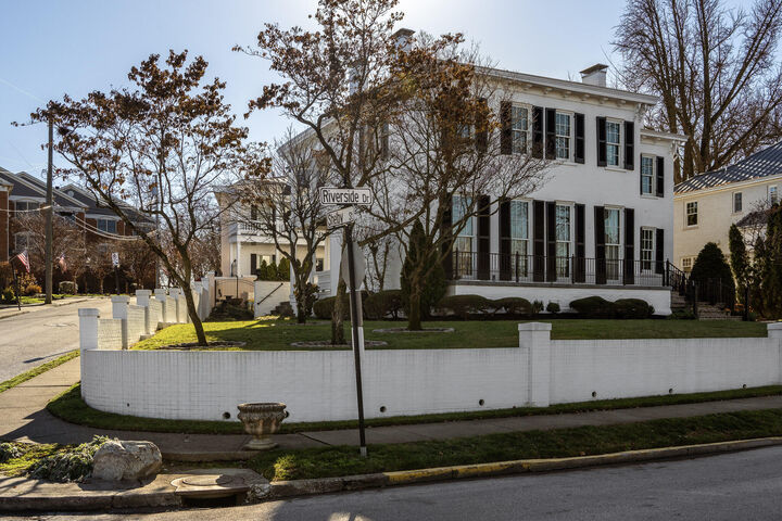Property Photo:  420 - 422 Riverside Drive  KY 41011