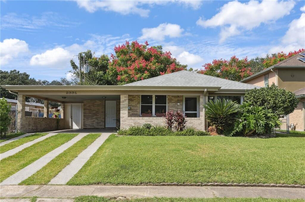 Property Photo:  2331 Somerset Drive  LA 70131 