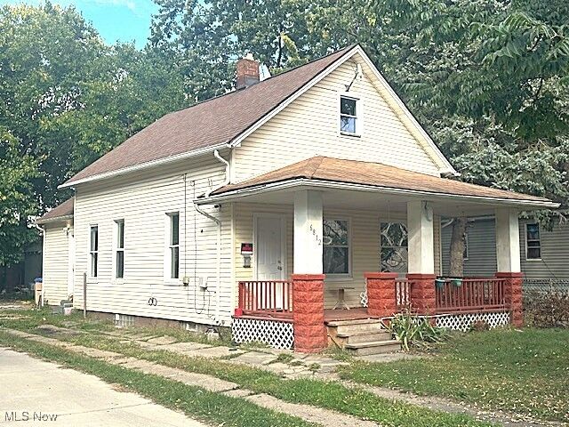 Property Photo: 6812 Lawn Avenue OH 44102