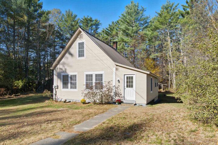 Property Photo:  613 New Hampshire Route 118  NH 03741