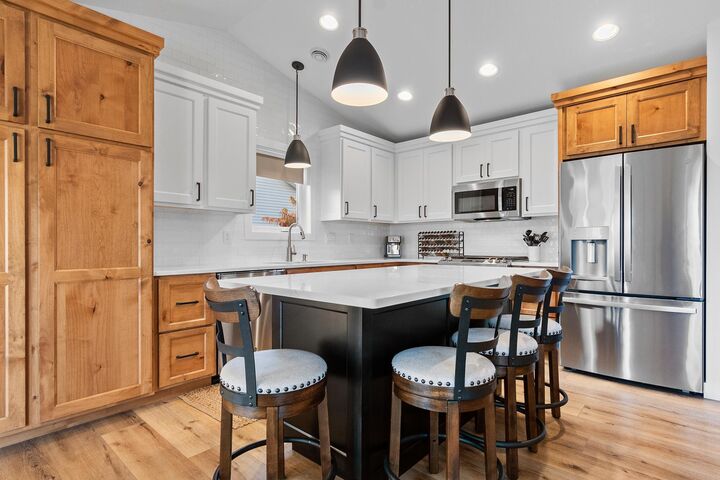 Property Photo:  2006 Lakepark Avenue  MN 56308 