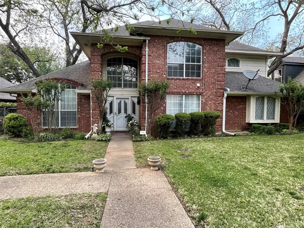 Property Photo:  1412 Hyde Park Lane  TX 76015 