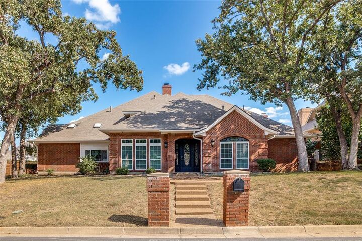 2103 Bay Club Drive  Arlington TX 76013 photo