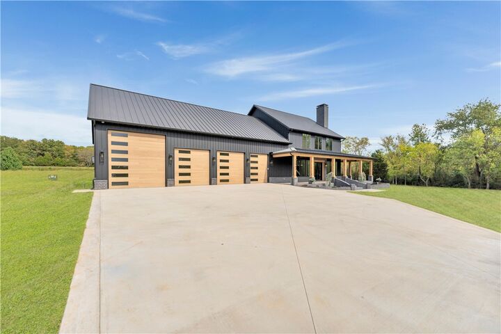 Property Photo:  15992 Boundary Line Road  AR 72732