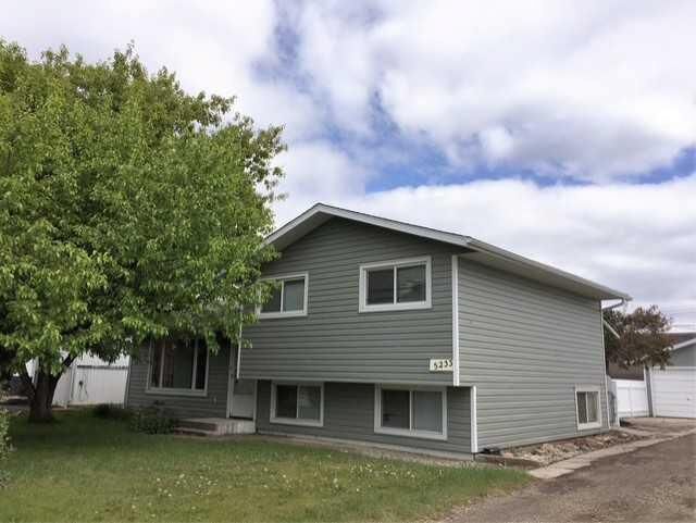 Property Photo:  5233 47 Street  AB T4L 1J3 