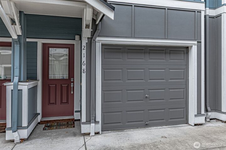 Property Photo:  2168  Yakima Court  WA 98405 