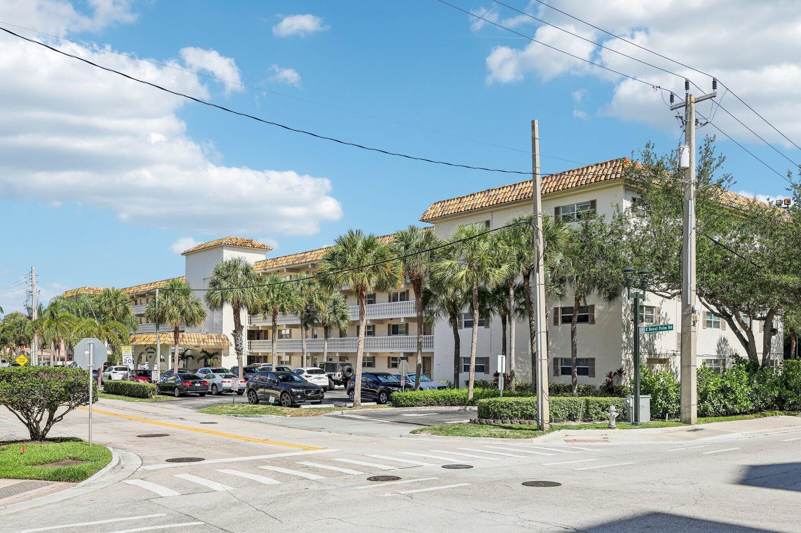 Property Photo: 200 E Royal Palm Road 3030 FL 33432