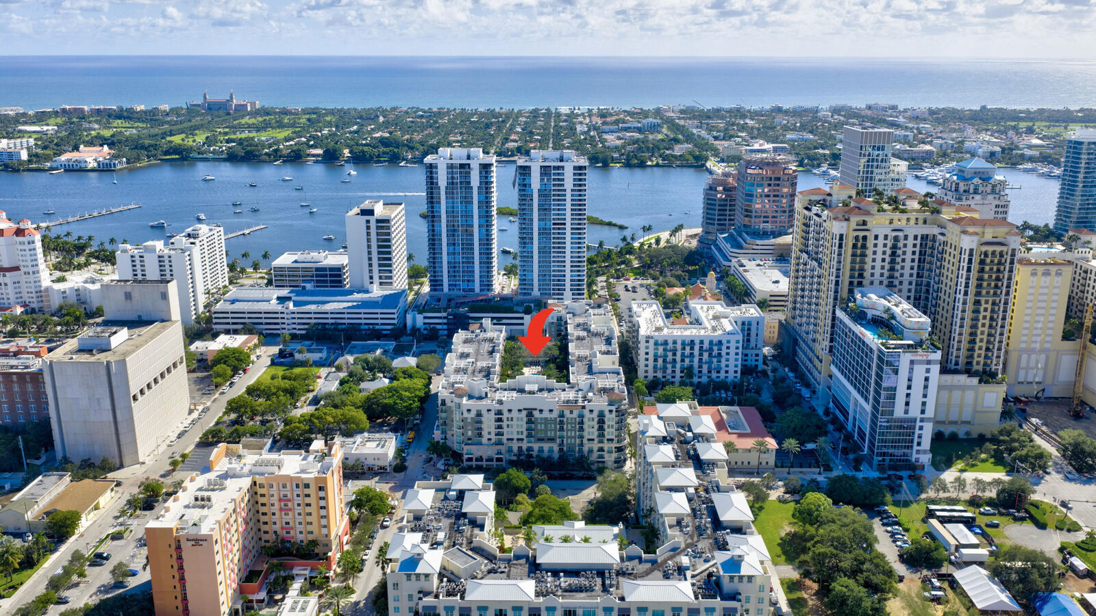 Property Photo: 600 S Dixie Highway 811 FL 33401