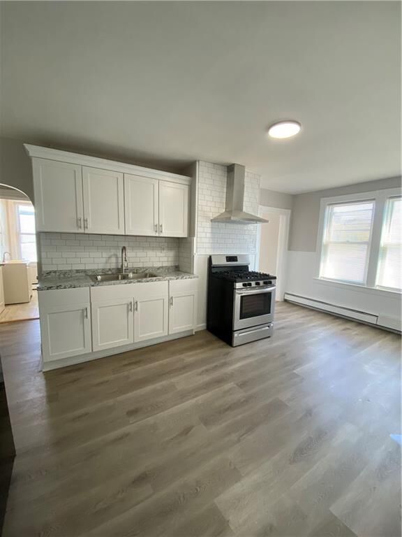 Property Photo:  100 Harold Street 2R  RI 02908 