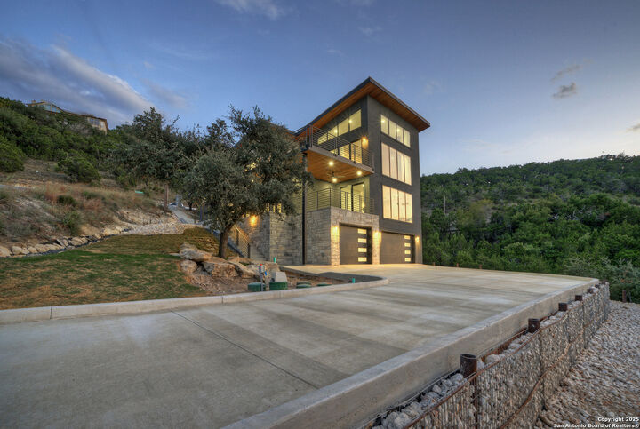 Property Photo: 585 Highland Terrace TX 78133
