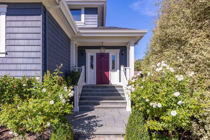 Property Photo: 638 Oregon Avenue CA 94402