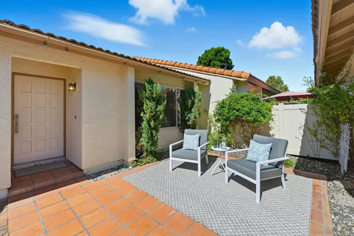 Property Photo: 1642 Forestdale Dr CA 92024