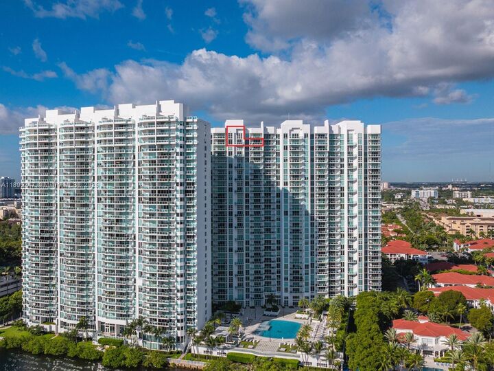 Property Photo: 3301 NE 183rd St 3008 FL 33160