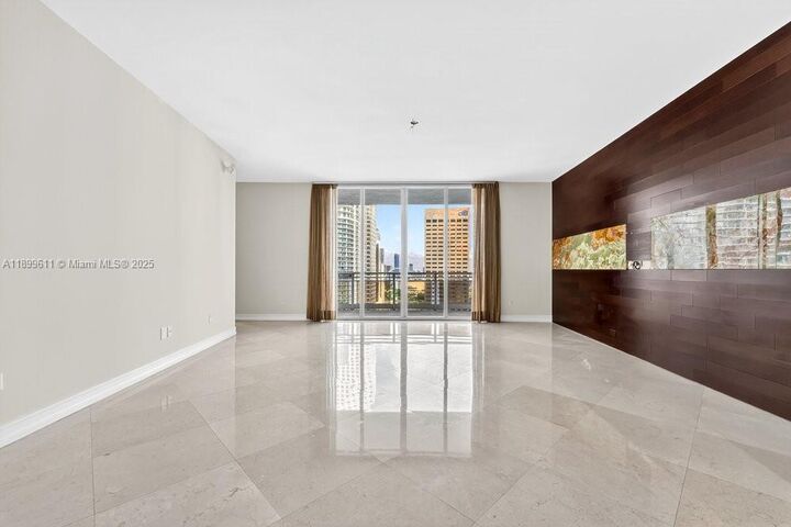 Property Photo: 901 Brickell Key Blvd 3106 FL 33131
