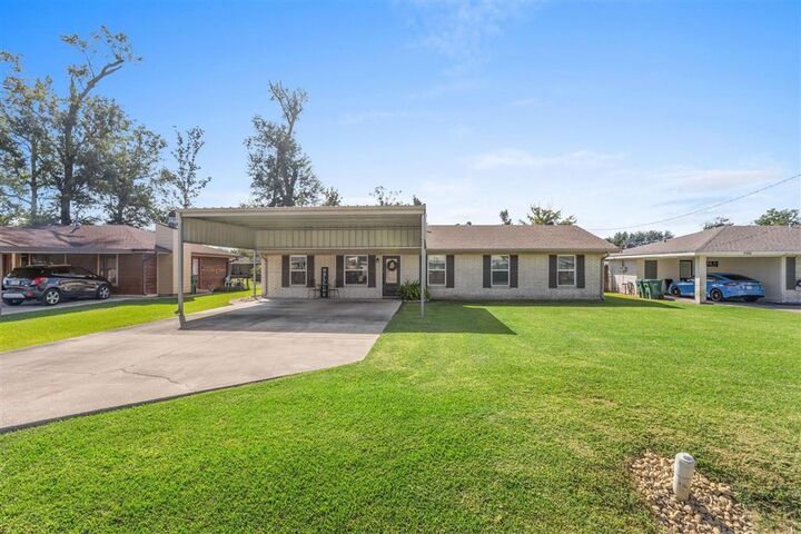 Property Photo: 2505 Jayson Street LA 70663