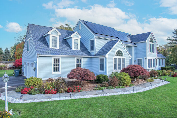 Property Photo:  324 South Meriden Road  CT 06410