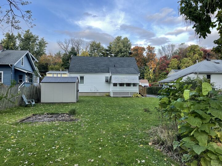 Property Photo:  30 Lovell Avenue  CT 06095 