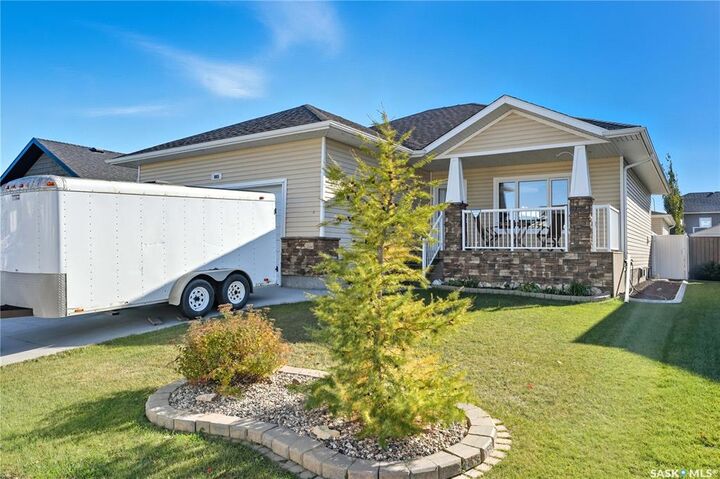Photo de la propriété: 805 Weisdorff Place SK S0K 4S2