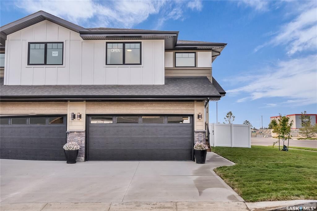Property Photo: 155 McFaull Way 403 SK S7V 0Y2