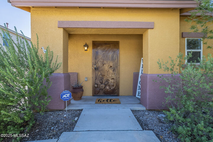 Property Photo: 4146 E Wading Pond Drive AZ 85712