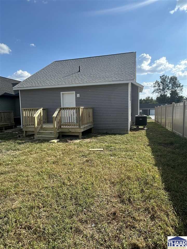 Property Photo: 312 E Washington Street IN 47882