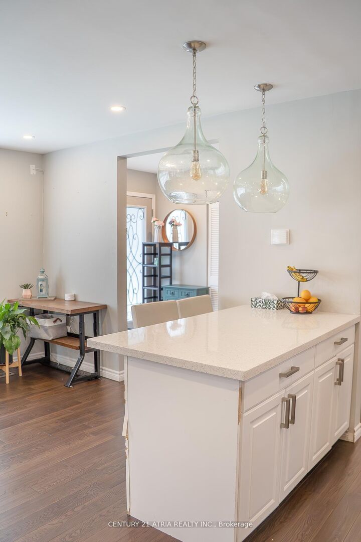 Property Photo: 76 Livingston Road ON M1E 1L4