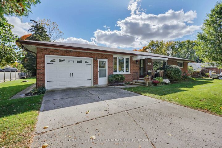 Property Photo:  141 Cherry Street  ON N0P 1C0 