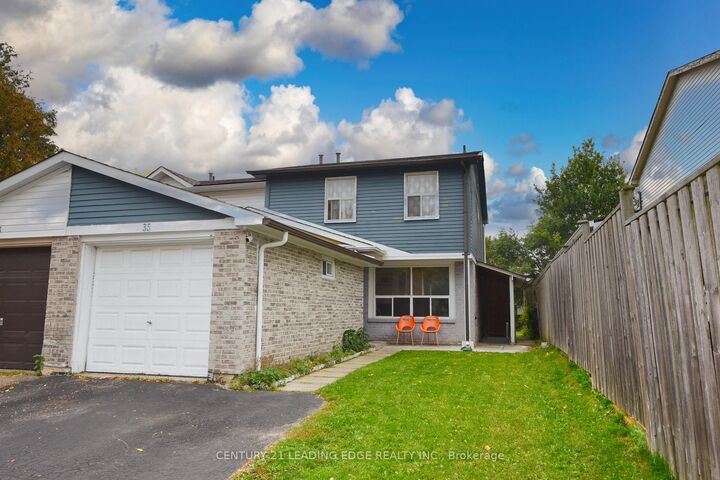 Photo de la propriété: 35 Horseley Hill Drive ON M1B 1W4