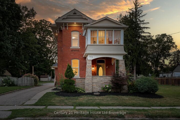 Property Photo:  152 Blandford Street  ON N0J 1M0 