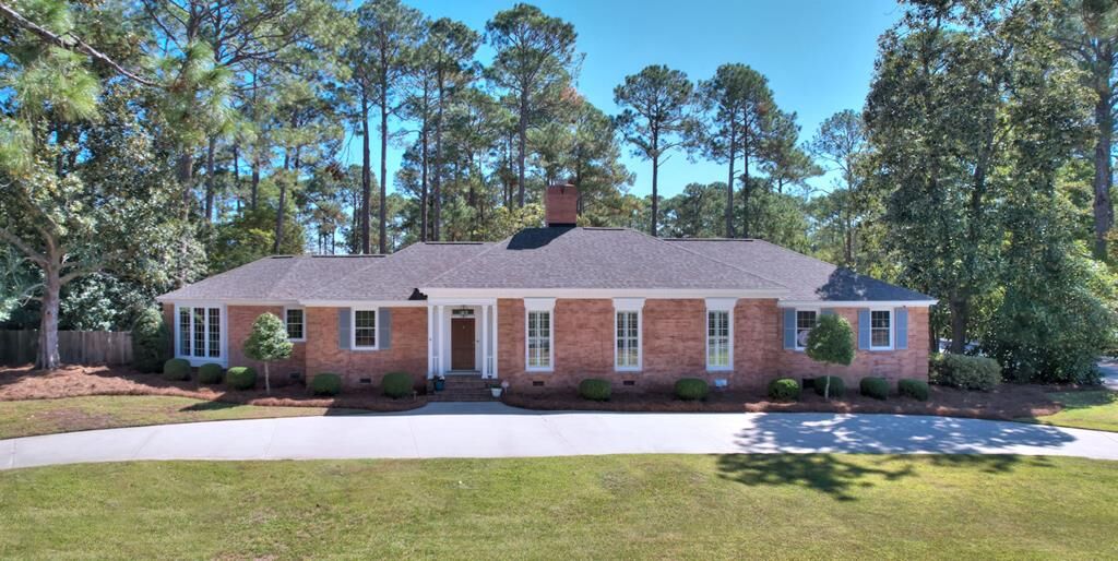 Property Photo:  600 N Ingleside Drive  GA 31707