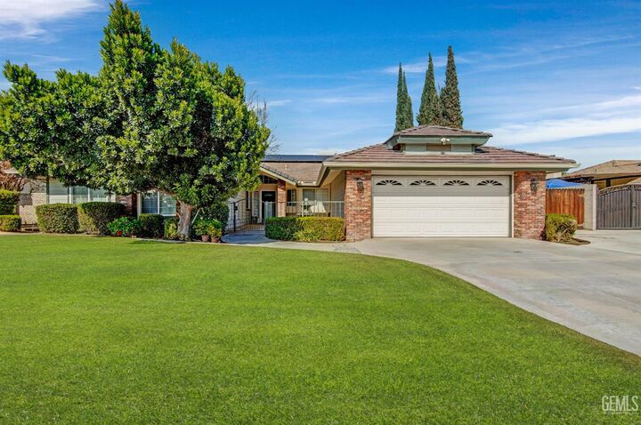 13804 Taradale Court  Bakersfield CA 93314 photo