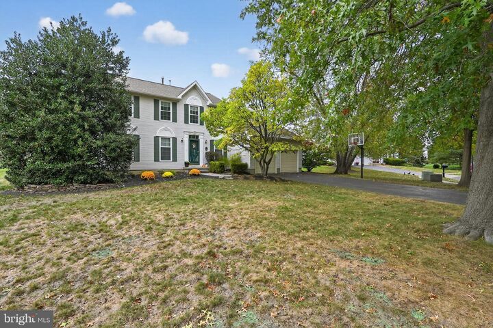 12 Westbury Court  Robbinsville NJ 08691 photo