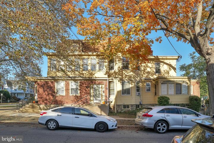 Property Photo:  121 Central Avenue  PA 19012