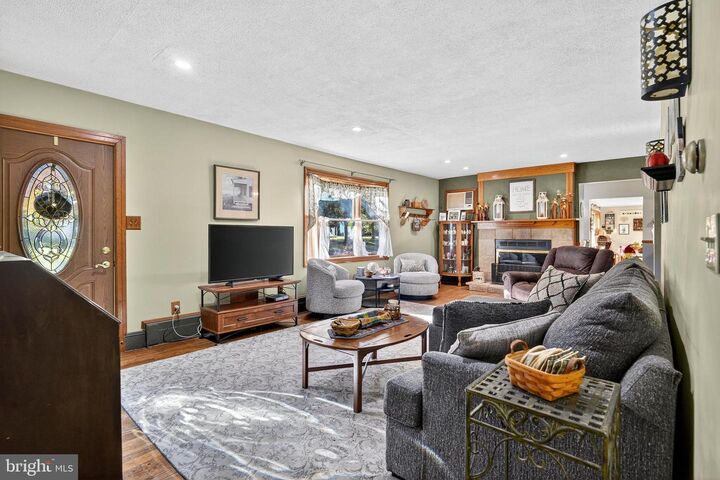 Property Photo:  18 Monroe Drive  NJ 08619 