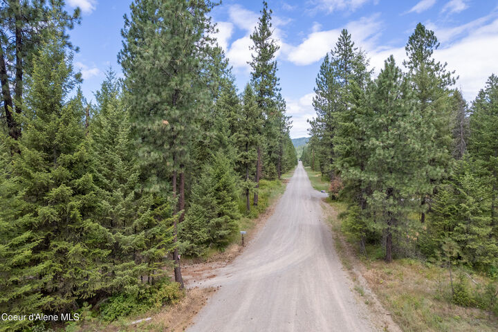 Property Photo: 512 Everett Huff Rd ID 83822