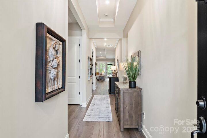 Property Photo: 1018 Lake Como Drive NC 28110