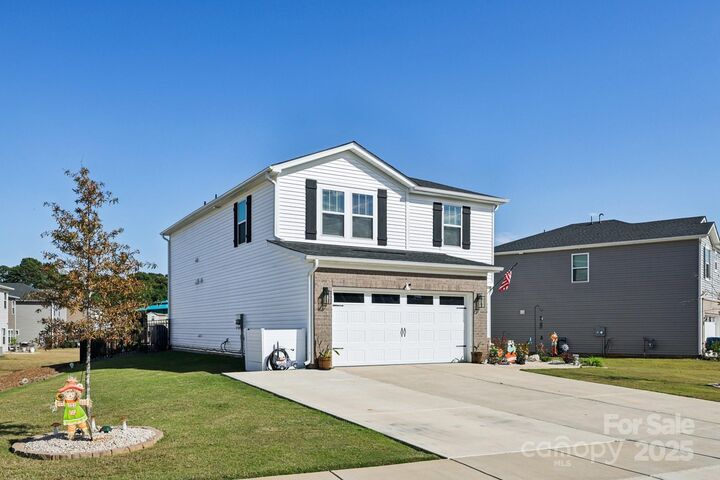 Property Photo: 208 Canoga Avenue SC 29745