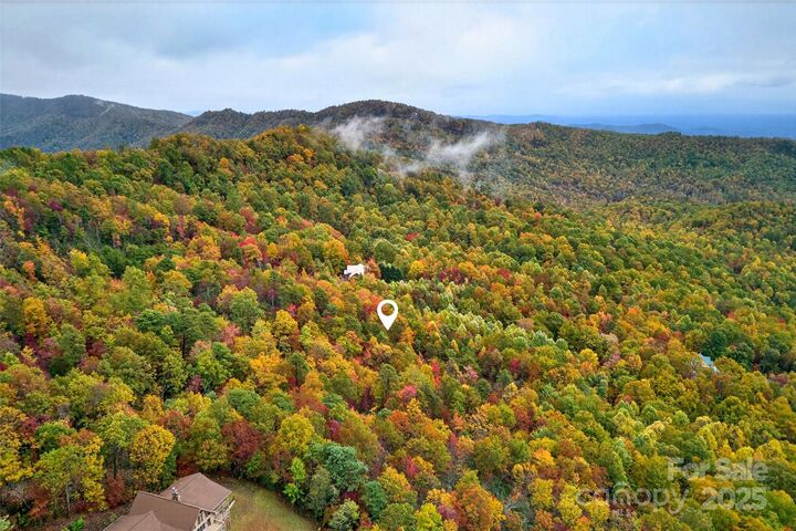 Property Photo: 368 Sassafras Drive 726 NC 28762