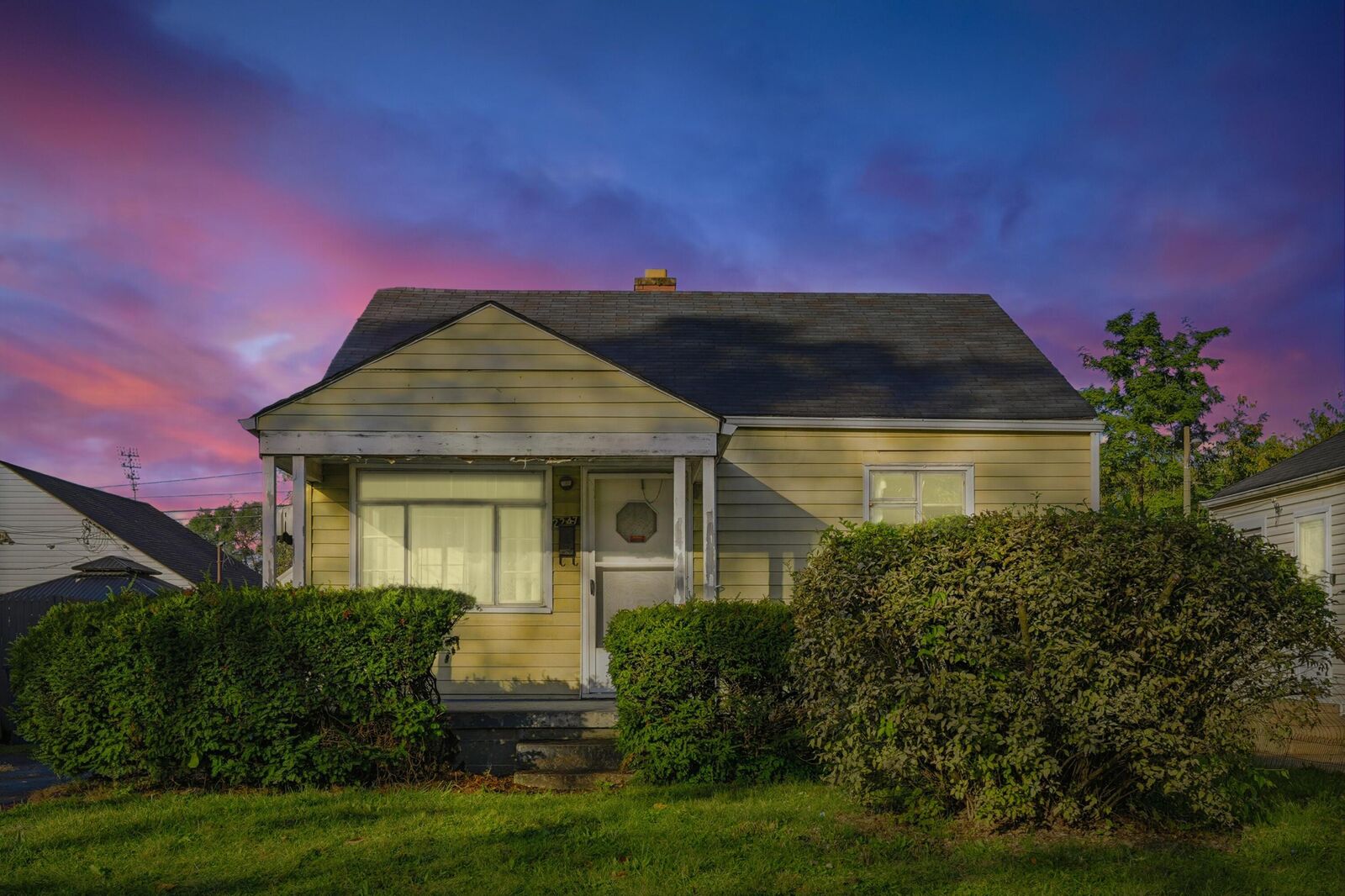 Property Photo:  2247 Atwood Terrace  OH 43211